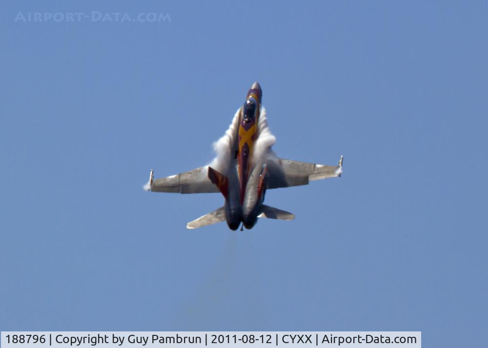 188796, 1987 McDonnell Douglas CF-188A Hornet C/N 0658/A539, Performing at the 2011 Abbotsford, BC airshow