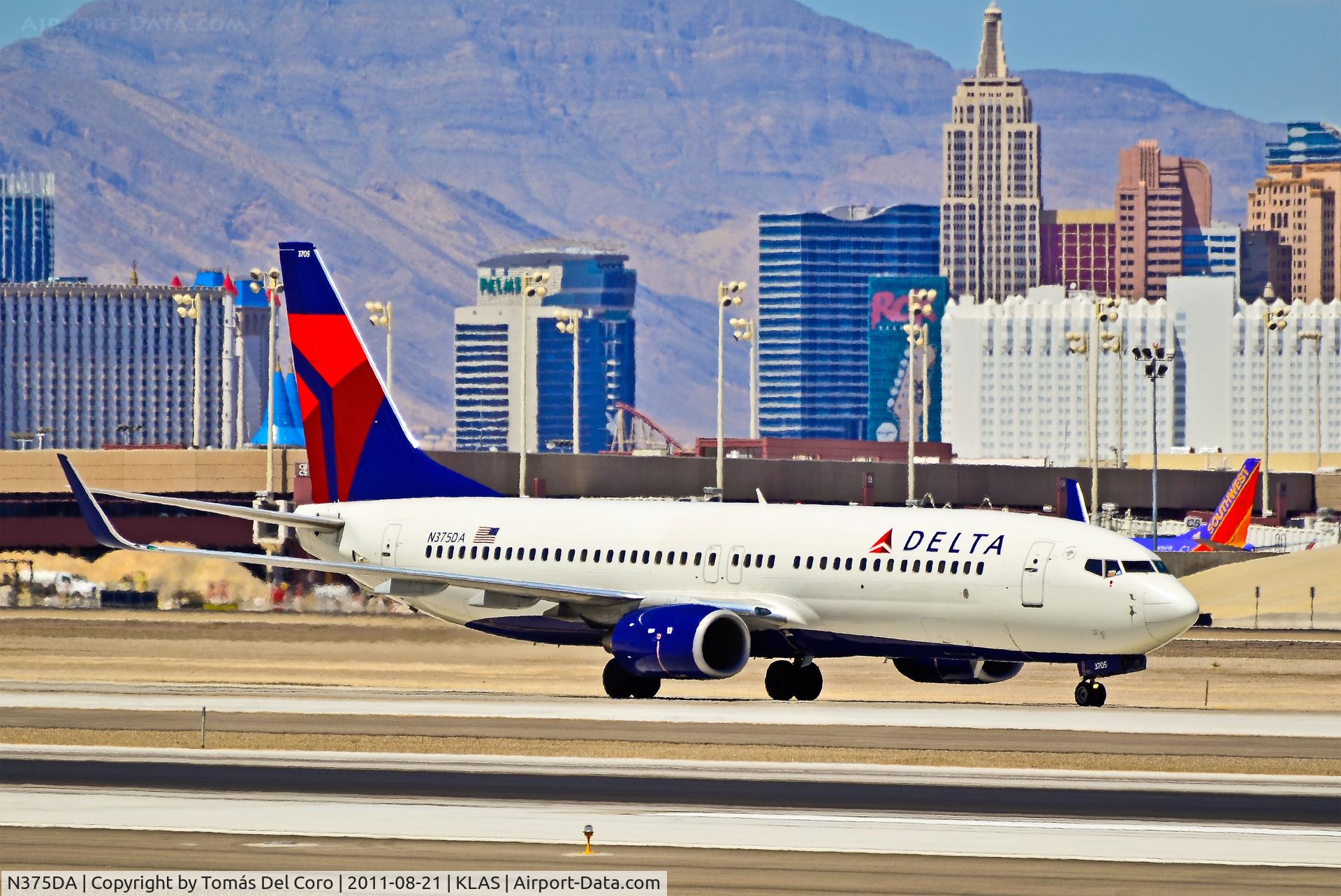 N375DA, 1998 Boeing 737-832 C/N 29623, N375DA Delta Air Lines 1998 Boeing 737-832 C/N 29623

Las Vegas - McCarran International (LAS / KLAS)
USA - Nevada, August 21, 2011
Photo: Tomás Del Coro