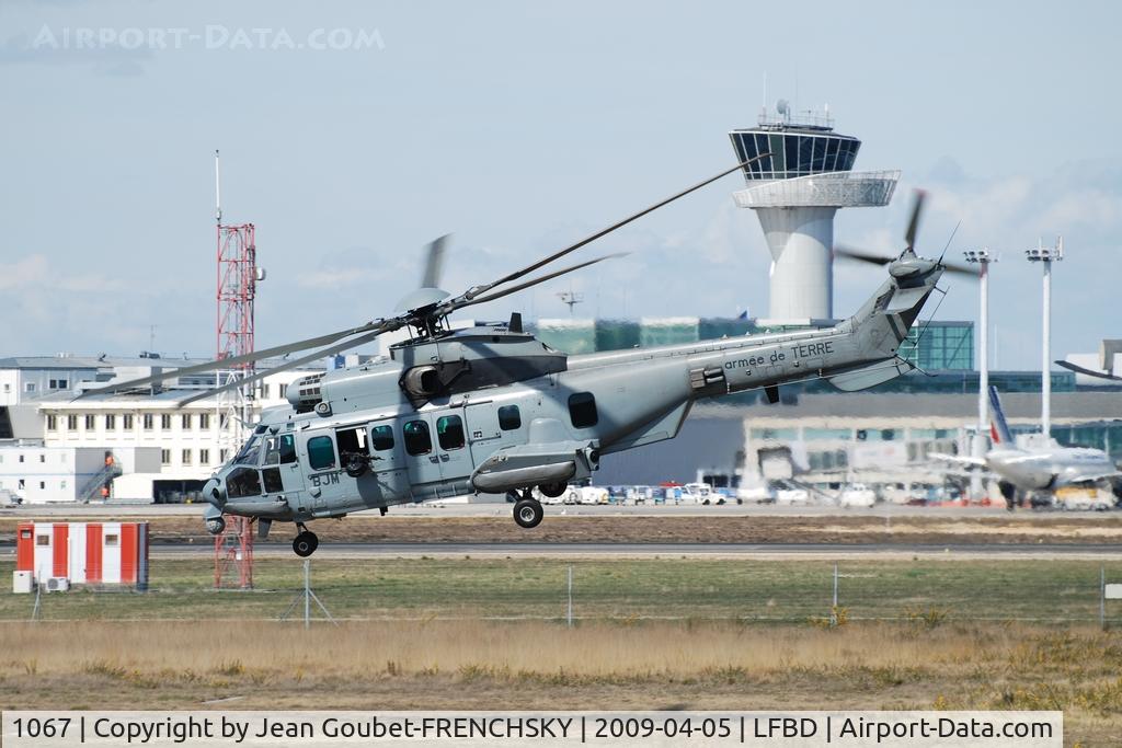 1067, Aérospatiale SA-330B Puma C/N 1067, take off BA106