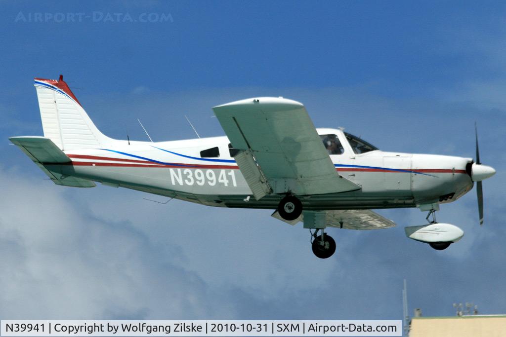 N39941, 1978 Piper PA-32-300 Cherokee Six C/N 32-7840179, visitor
