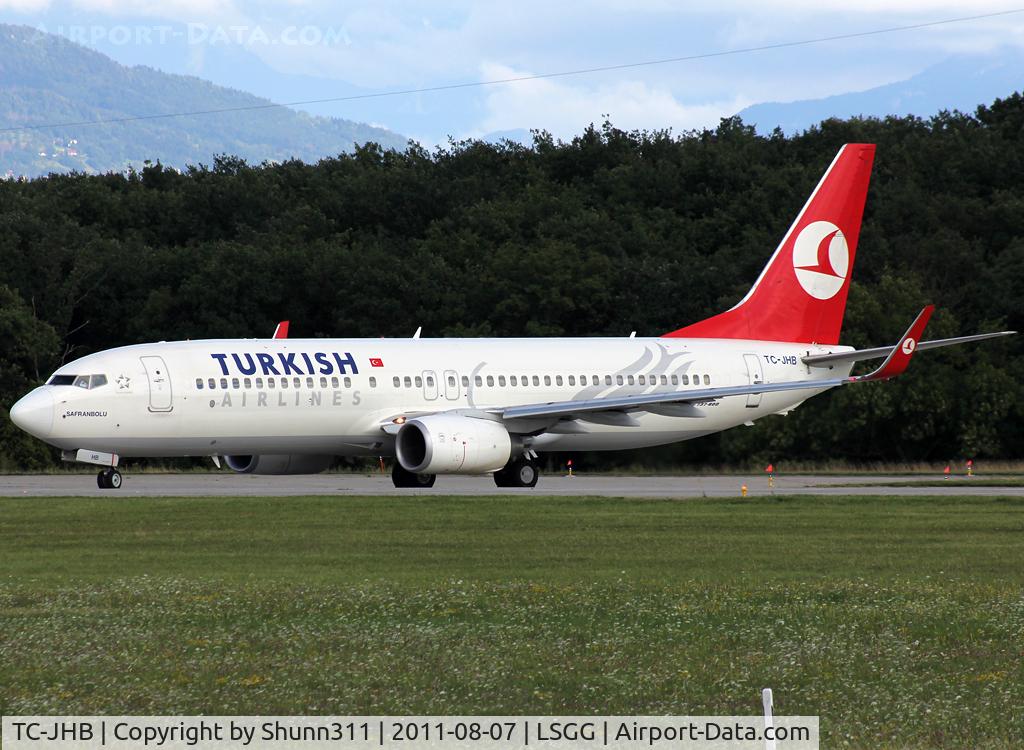 TC-JHB, 2008 Boeing 737-8F2 C/N 35741, Lining up rwy 23 for departure...