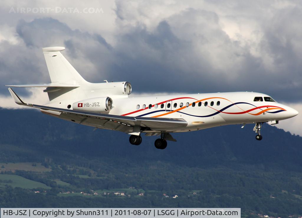 HB-JSZ, 2007 Dassault Falcon 7X C/N 004, Landing rwy 23