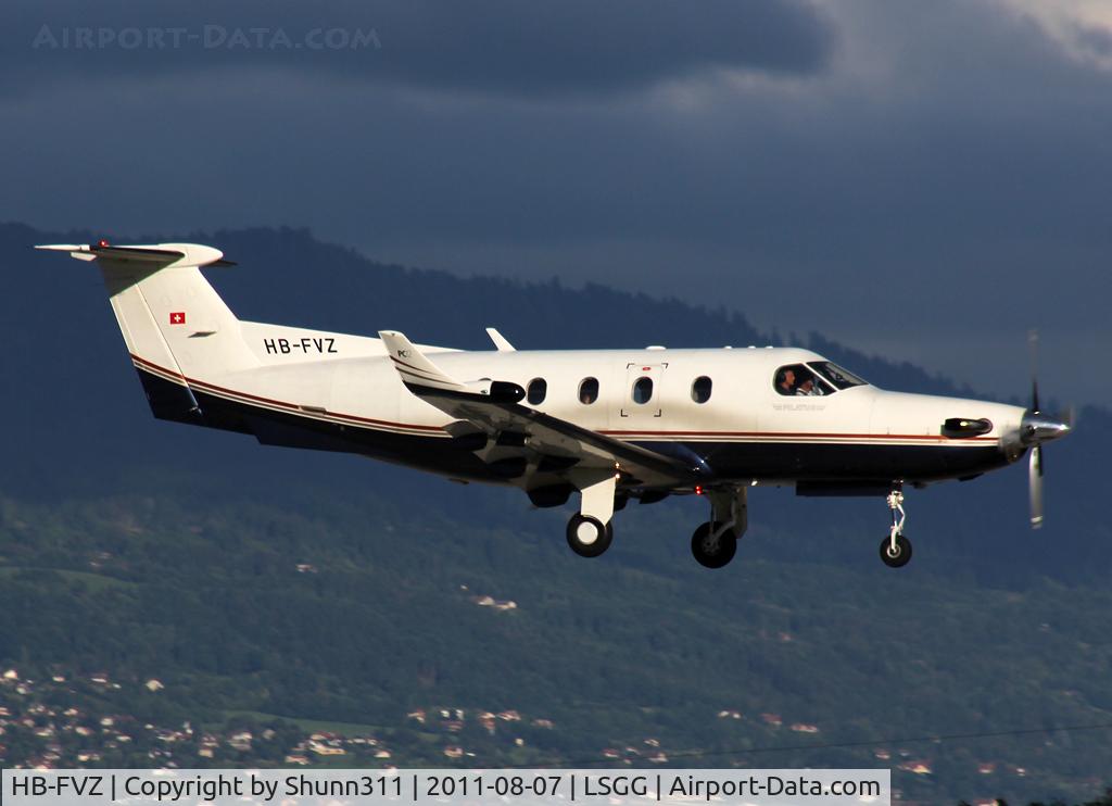 HB-FVZ, 2000 Pilatus PC-12 C/N 343, Landing rwy 23