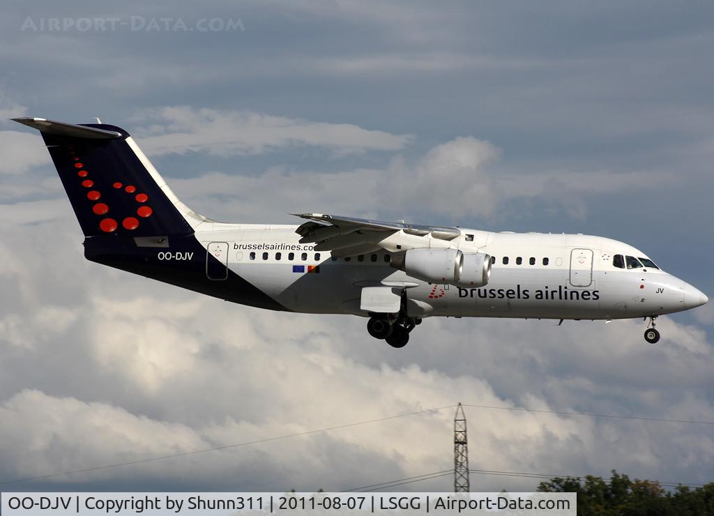 OO-DJV, 1996 British Aerospace Avro 146-RJ85 C/N E.2295, Landing rwy 23