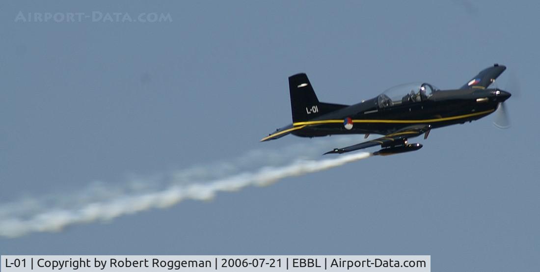 L-01, Pilatus PC-7 Turbo Trainer C/N 538, Photocall.Demo K.Lu.