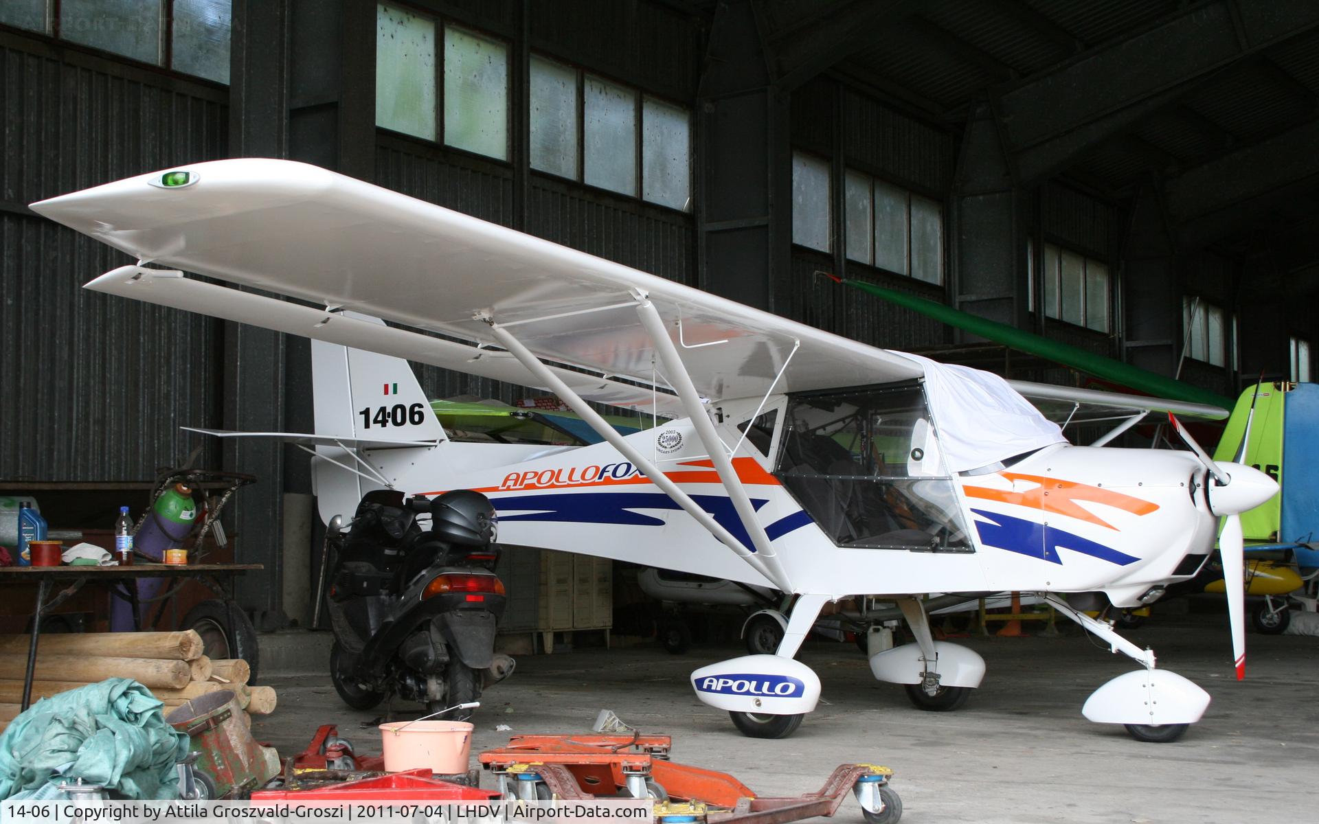 14-06, 2009 Halley Apollo Fox C/N 140709, Dunaujváros Airport - Hungary