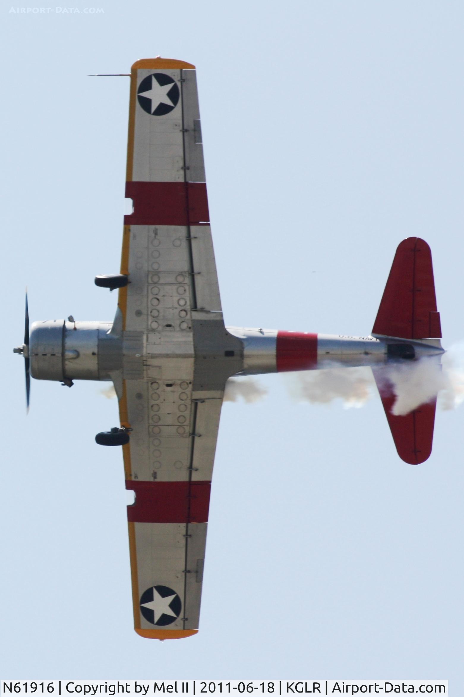 N61916, 1942 Vultee SNV-1 (BT-13A) Valiant C/N 7041, 2011 Wings Over Gaylord Air Show