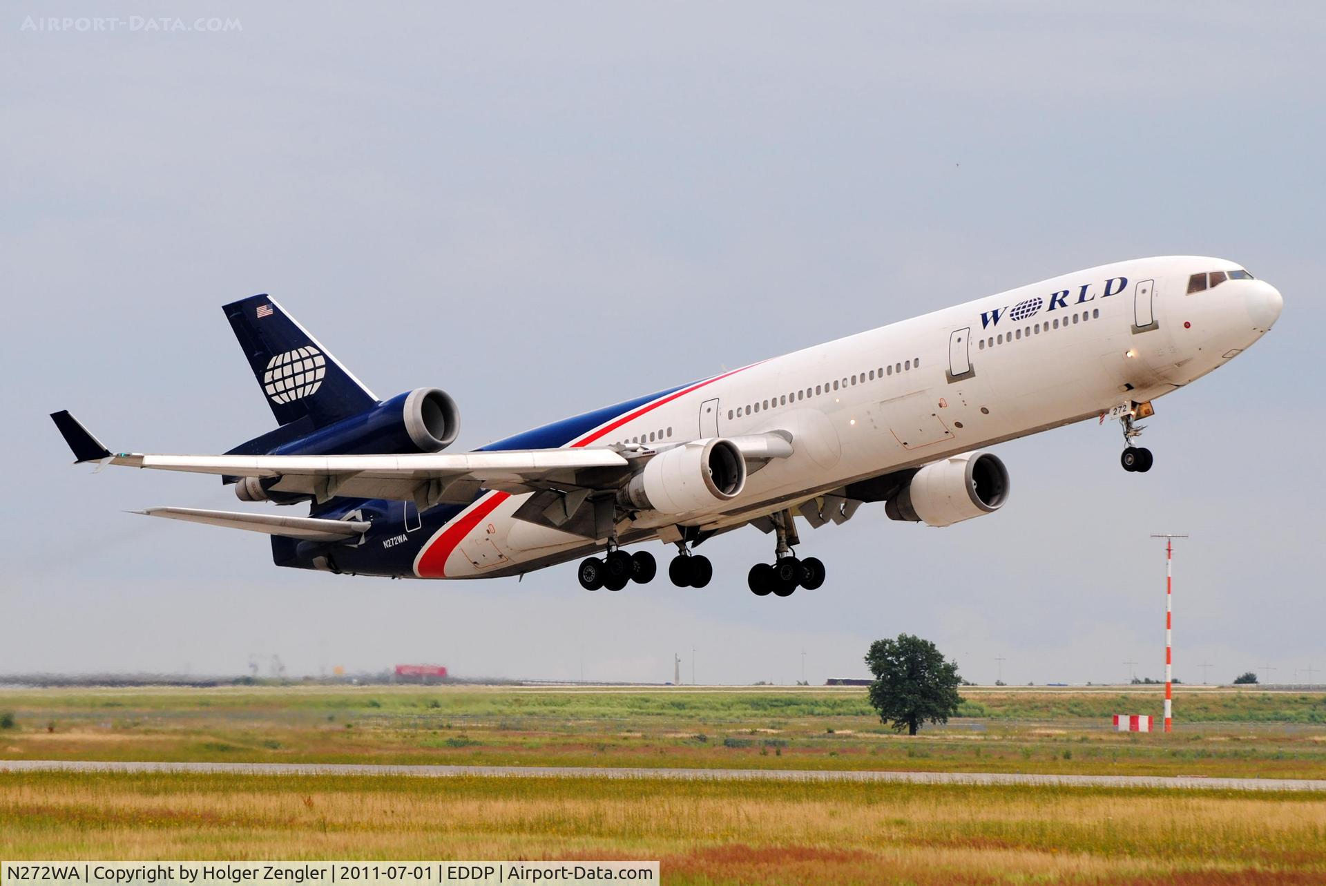 N272WA, 1992 McDonnell Douglas MD-11 C/N 48437, Leaving LEJ westward......