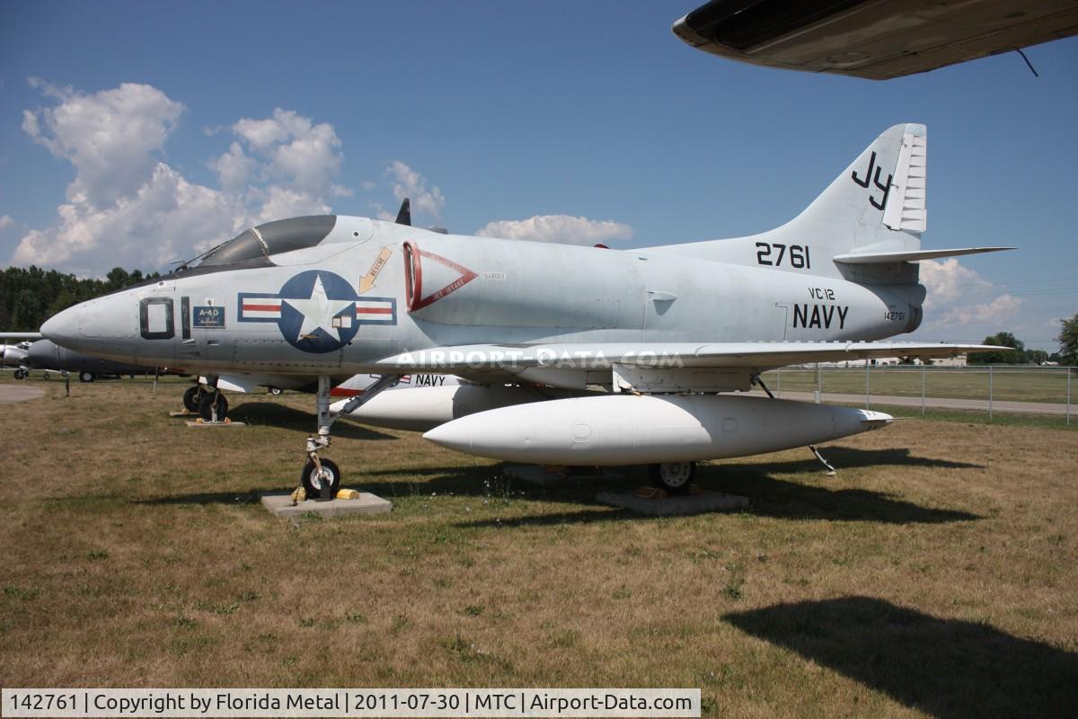 142761, Douglas A4D-2 C/N 11823, A-4 Skyhawk
