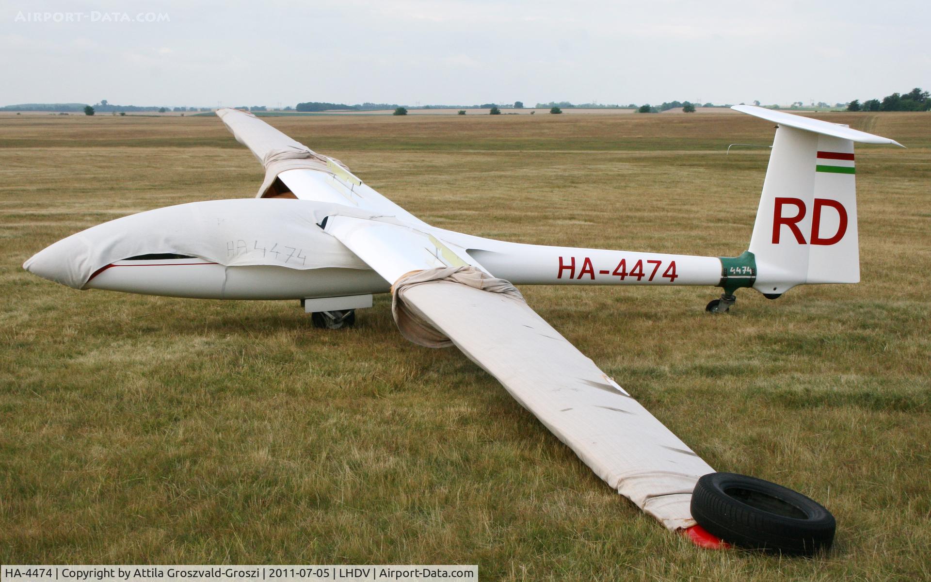 HA-4474, 1982 PZL-Bielsko SZD-48-1 Jantar Standard 2 C/N B-1234, Dunaujváros Airport - Hungary