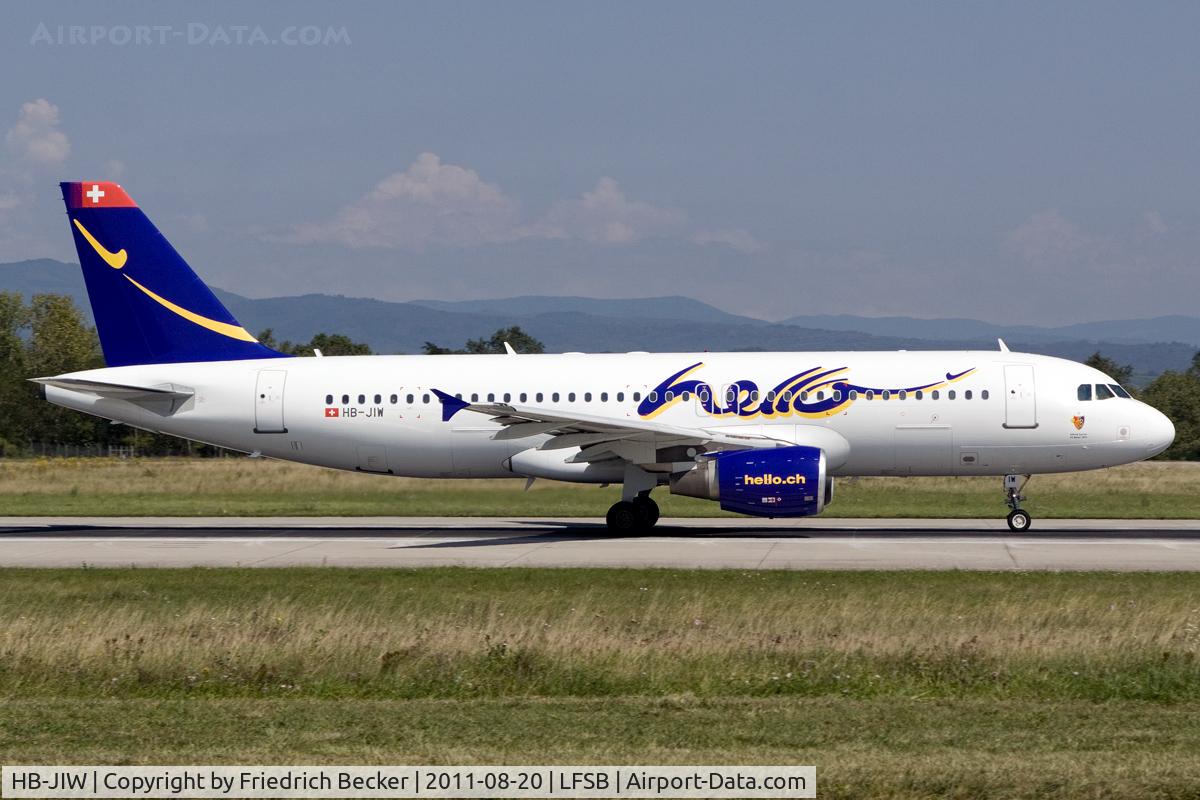 HB-JIW, 1998 Airbus A320-214 C/N 888, departure via RW15