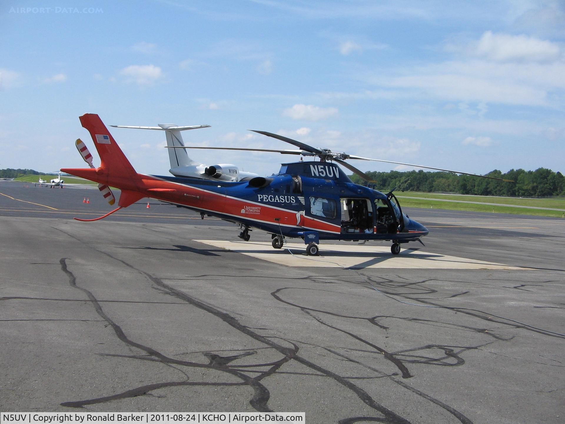 N5UV, Agusta A-109E C/N 11150, Pegasus at CHO