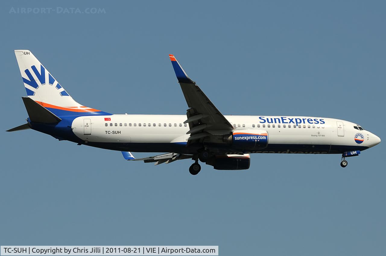 TC-SUH, 2002 Boeing 737-8CX C/N 32366, SunExpress