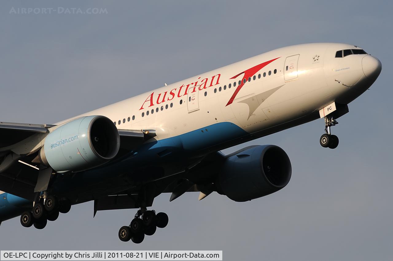 OE-LPC, 2002 Boeing 777-2Z9/ER C/N 29313, Austrian Airlines