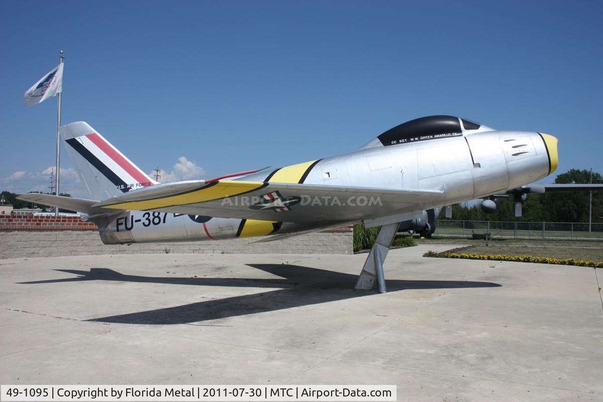49-1095, 1949 North American F-86A Sabre C/N 161-88, F-86A