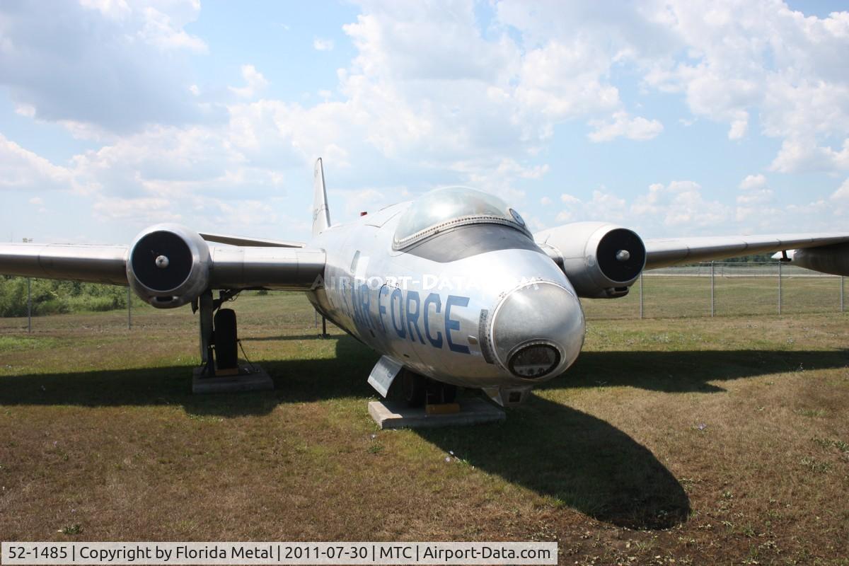 52-1485, 1952 Martin RB-57A Canberra C/N 068, RB-57A
