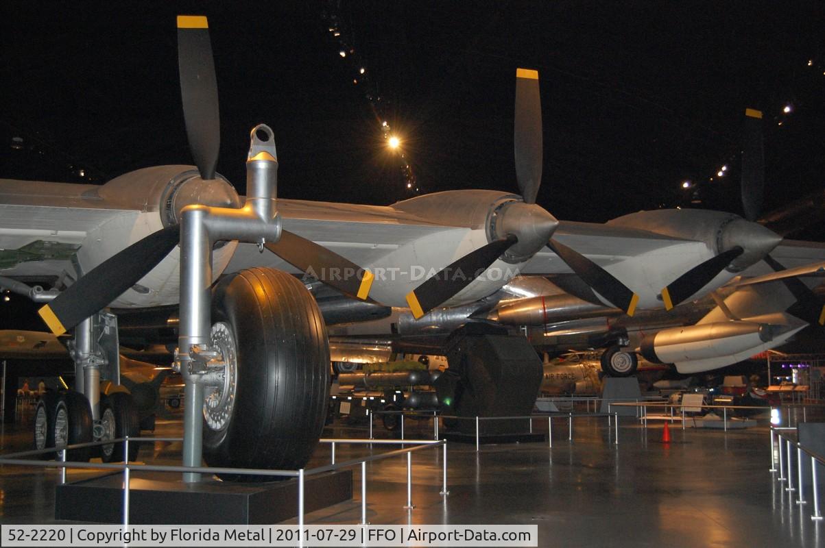 52-2220, 1952 Consolidated B-36J-1-CF Peacemaker C/N 361, B-36J Peacemaker engines