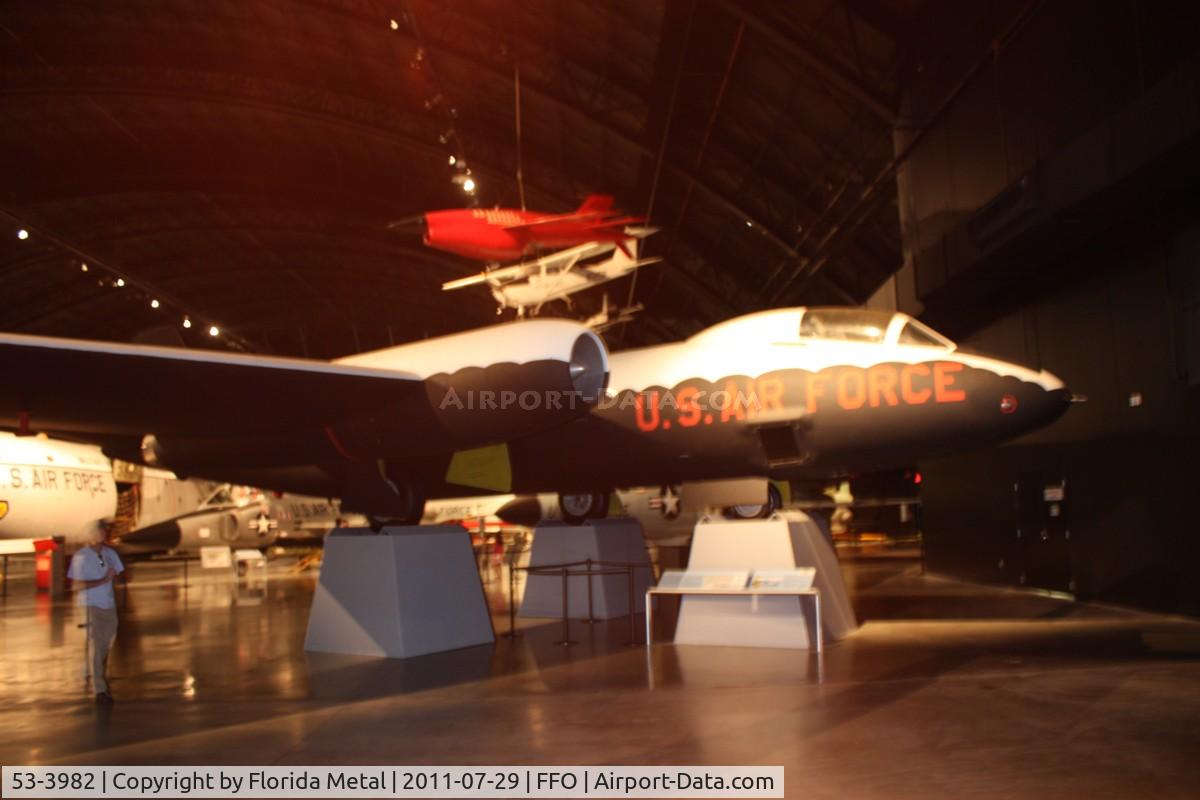 53-3982, 1953 Martin EB-57D Canberra C/N 006, EB-57B with lighting issues in Cold War hangar