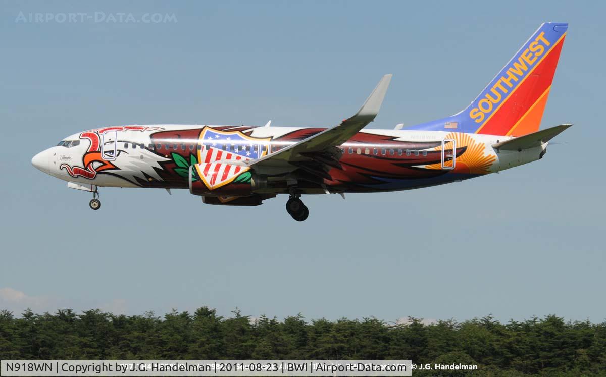 N918WN, 2008 Boeing 737-7H4 C/N 29843, final to 33L