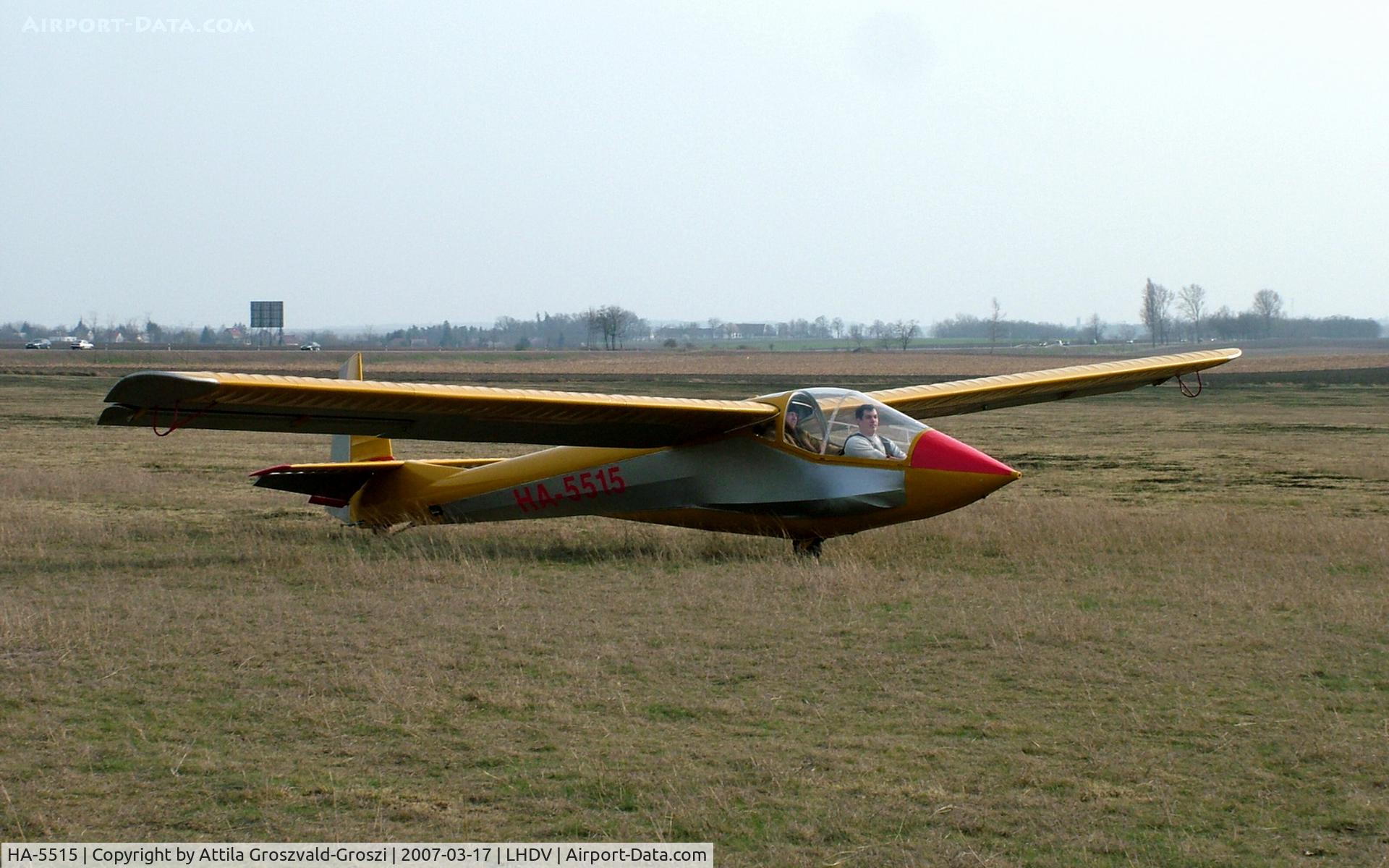 HA-5515, 1984 Rubik R-26SU Góbé 82 C/N AA800031, Dunaujváros Airport - Hungary