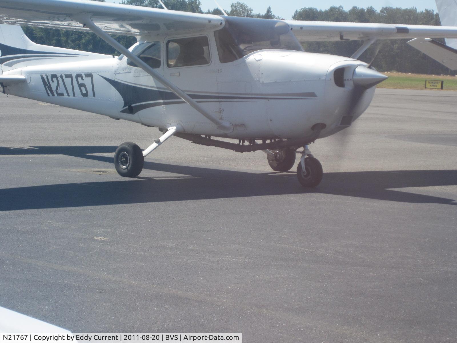 N21767, 2004 Cessna 172S C/N 172S9635, BVS, August 19, 2011.