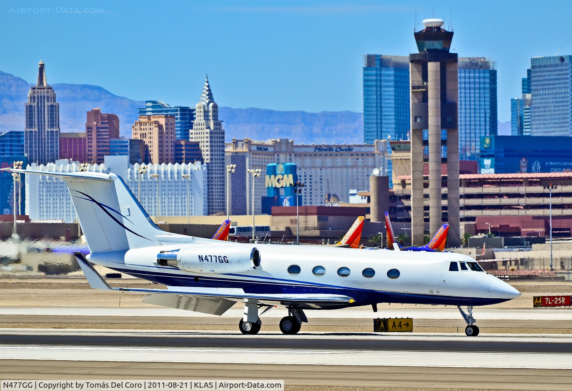 N477GG, 1974 Gulfstream Aerospace G1159B C/N 155, N477GG 1974 Gulfstream Aerospace G1159B C/N 155

Las Vegas - McCarran International (LAS / KLAS)
USA - Nevada, August 21, 2011
Photo: Tomás Del Coro