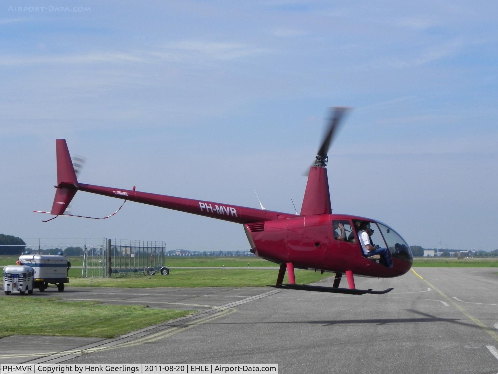 PH-MVR, Robinson R44 C/N 1057, Sightseeing flight