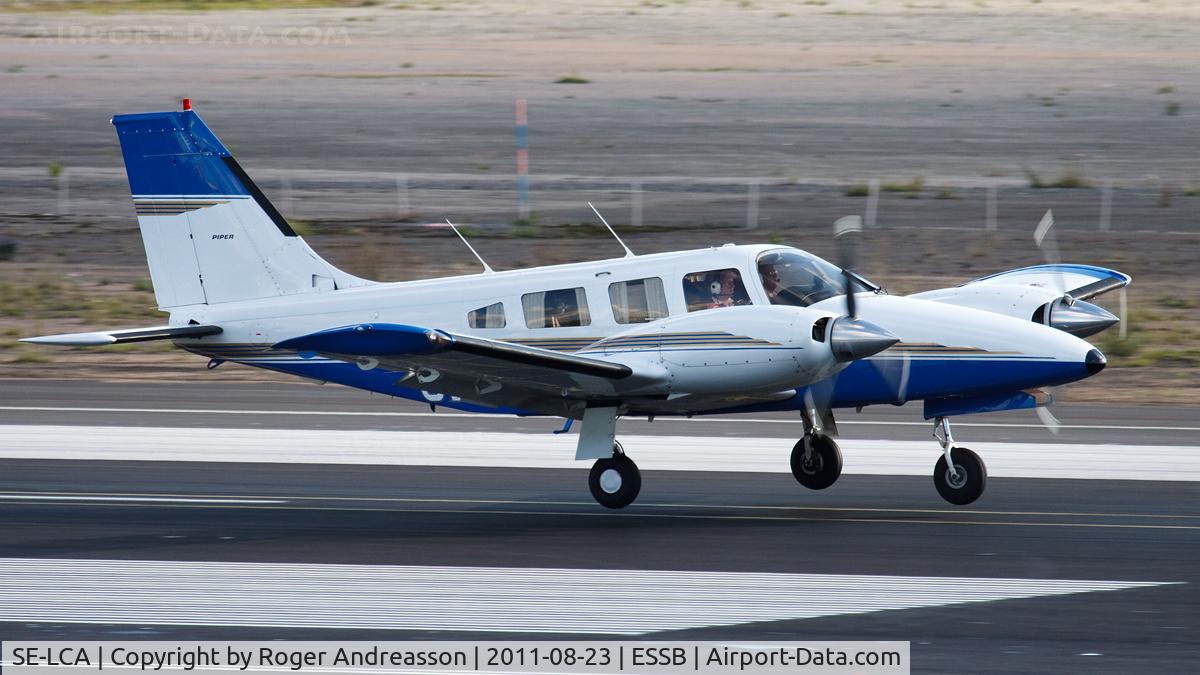 SE-LCA, Piper PA-34-220T III C/N 34-48007, Landing on rwy 30