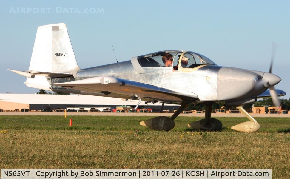 N565VT, Vans RV-9A C/N 91323, Departing Airventure 2011.
