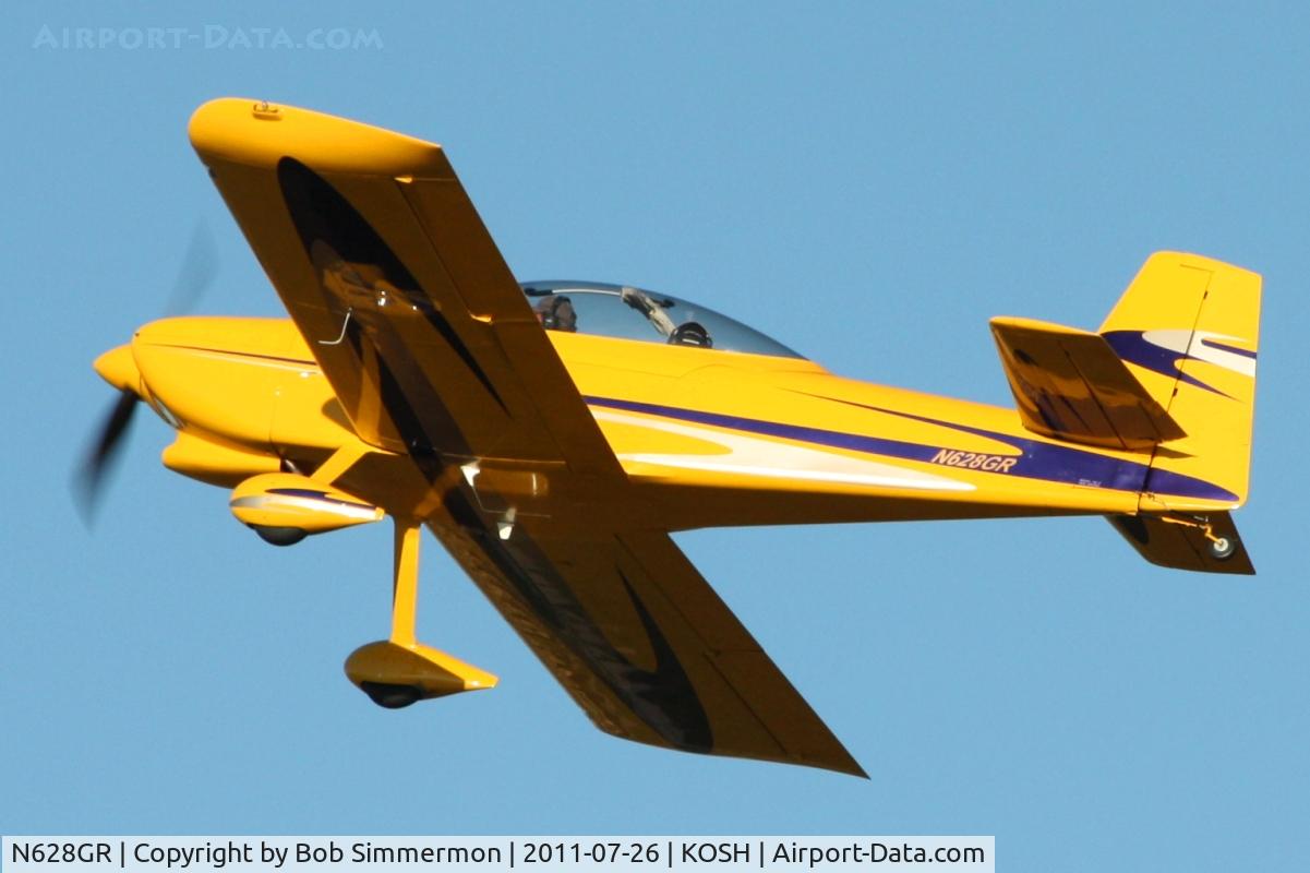 N628GR, 2000 Vans RV-8 C/N 80745, Departing Airventure 2011.