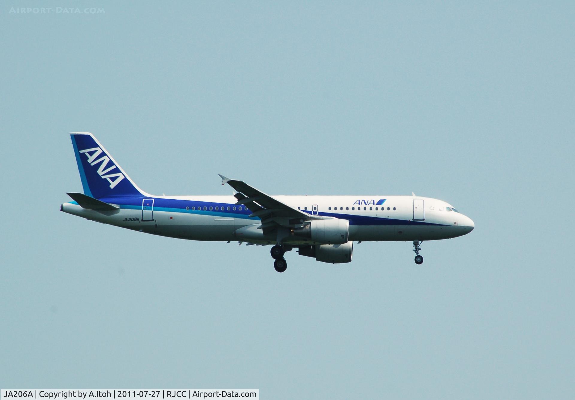 JA206A, 2007 Airbus A320-214 C/N 3147, ANA A320-214 Approach at rwy 19L