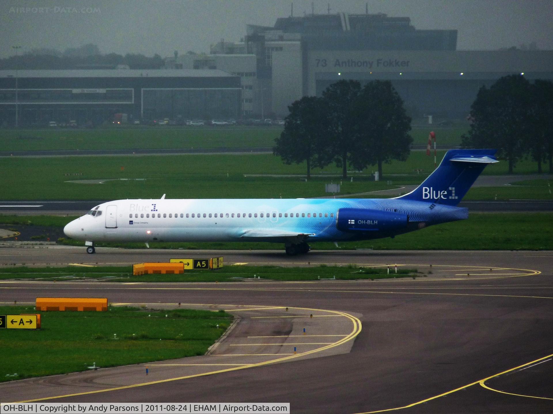 OH-BLH, 2000 Boeing 717-2CM C/N 55060, At a very wet Amsterdam