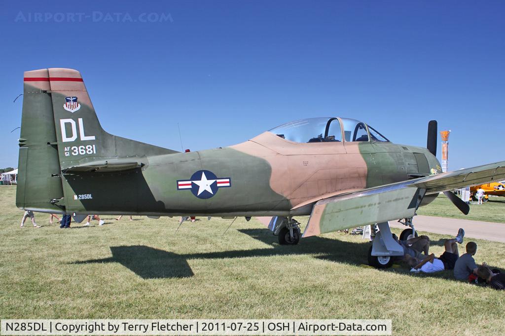 N285DL, 1951 North American T-28D Trojan C/N 174-219 (51-3681), 1951 North American T-28D, c/n: 513681
at 2011 Oshkosh