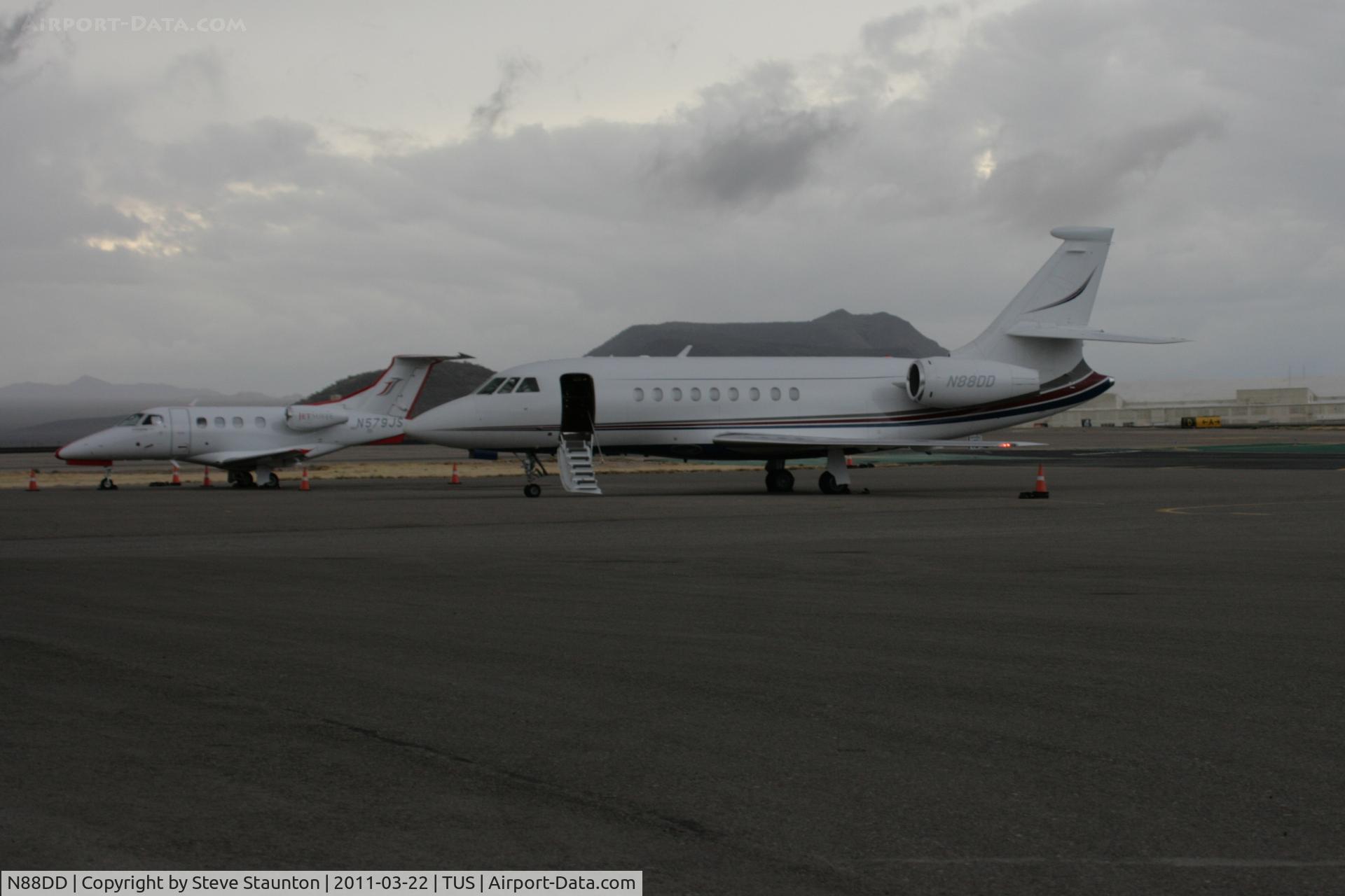 N88DD, 2002 Dassault Falcon 2000 C/N 204, Taken at Tucson International Airport, in March 2011 whilst on an Aeroprint Aviation tour