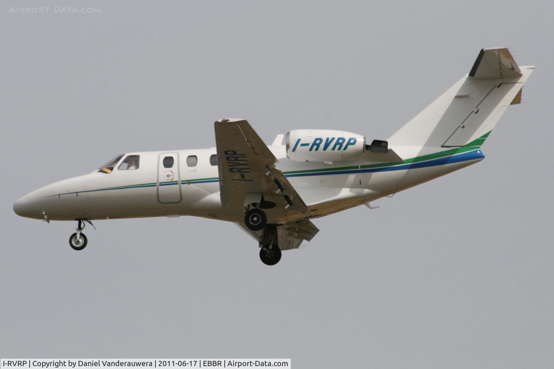 I-RVRP, 2000 Cessna 525 CitationJet CJ1 C/N 525-0397, Descending to RWY 25L
