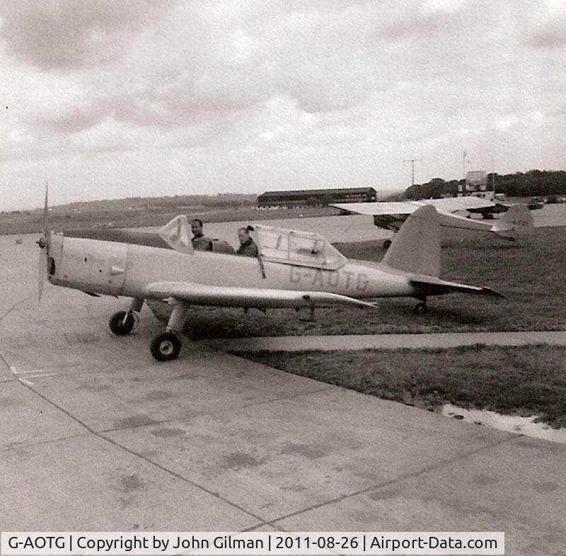 G-AOTG, 1952 De Havilland DHC-1 Chipmunk T.10 C/N C1/0541, DHC-1 Chipmunk. Pilots unknown.