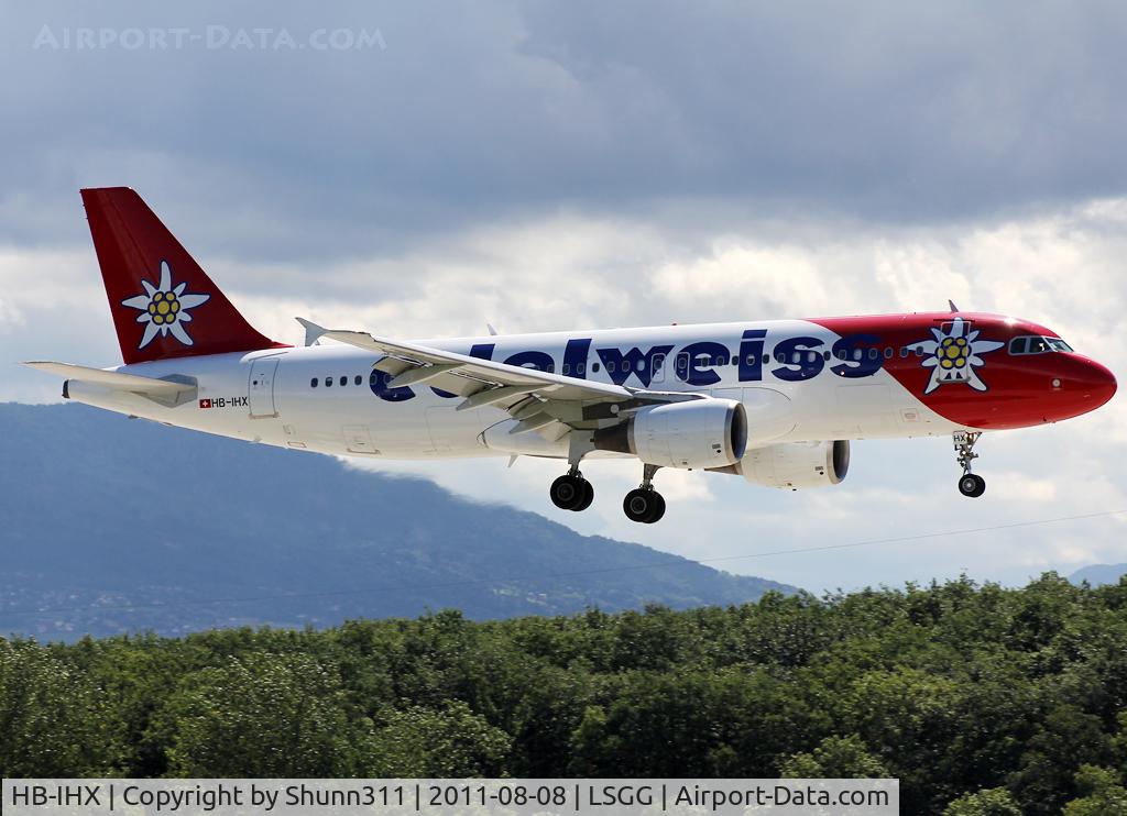 HB-IHX, 1998 Airbus A320-214 C/N 0942, Landing rwy 23
