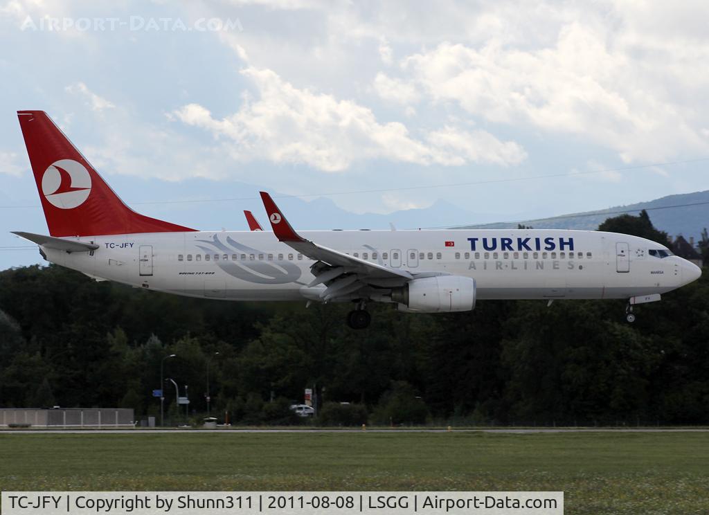 TC-JFY, 2000 Boeing 737-8F2 C/N 29783/497, Landing rwy 23