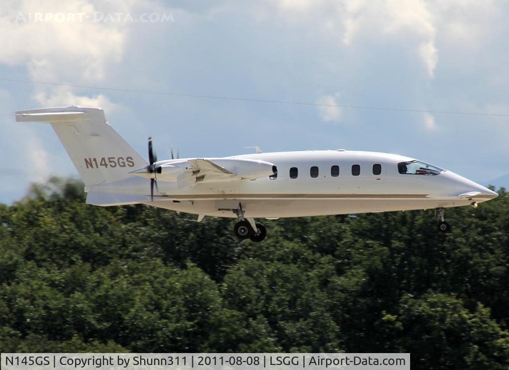 N145GS, 2007 Piaggio P-180 C/N 1145, Landing rwy 23