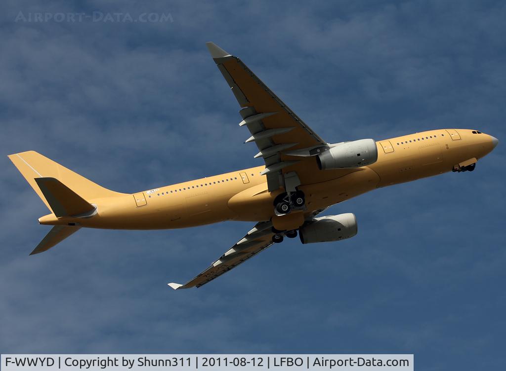 F-WWYD, 2011 Airbus A330-243/MRTT C/N 1250, Taking off rwy 32L