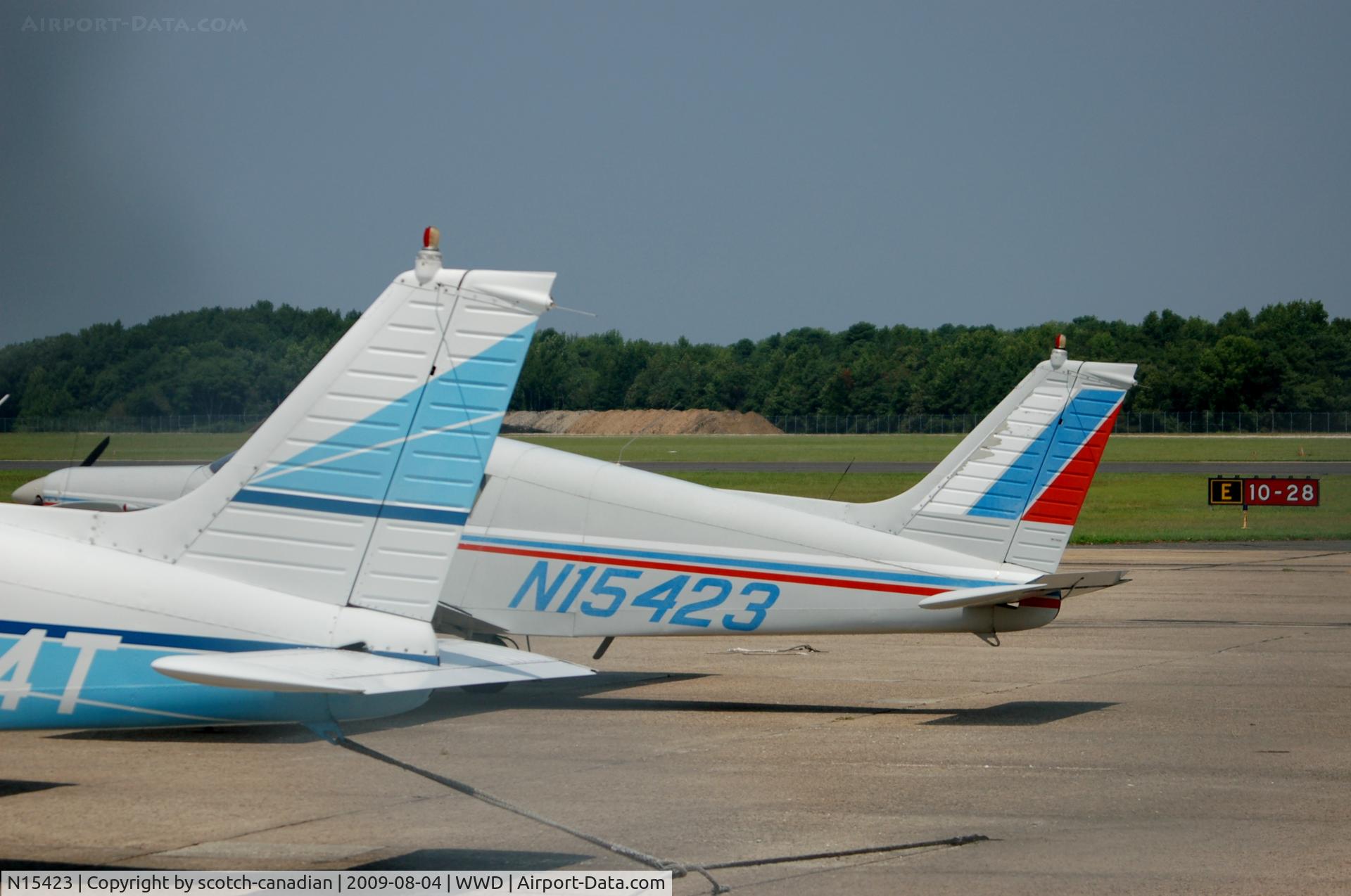 N15423, 1972 Piper PA-28-140 C/N 28-7325064, 1972 Piper PA-28-140 N15423 at Cape May County Airport, Wildwood, NJ