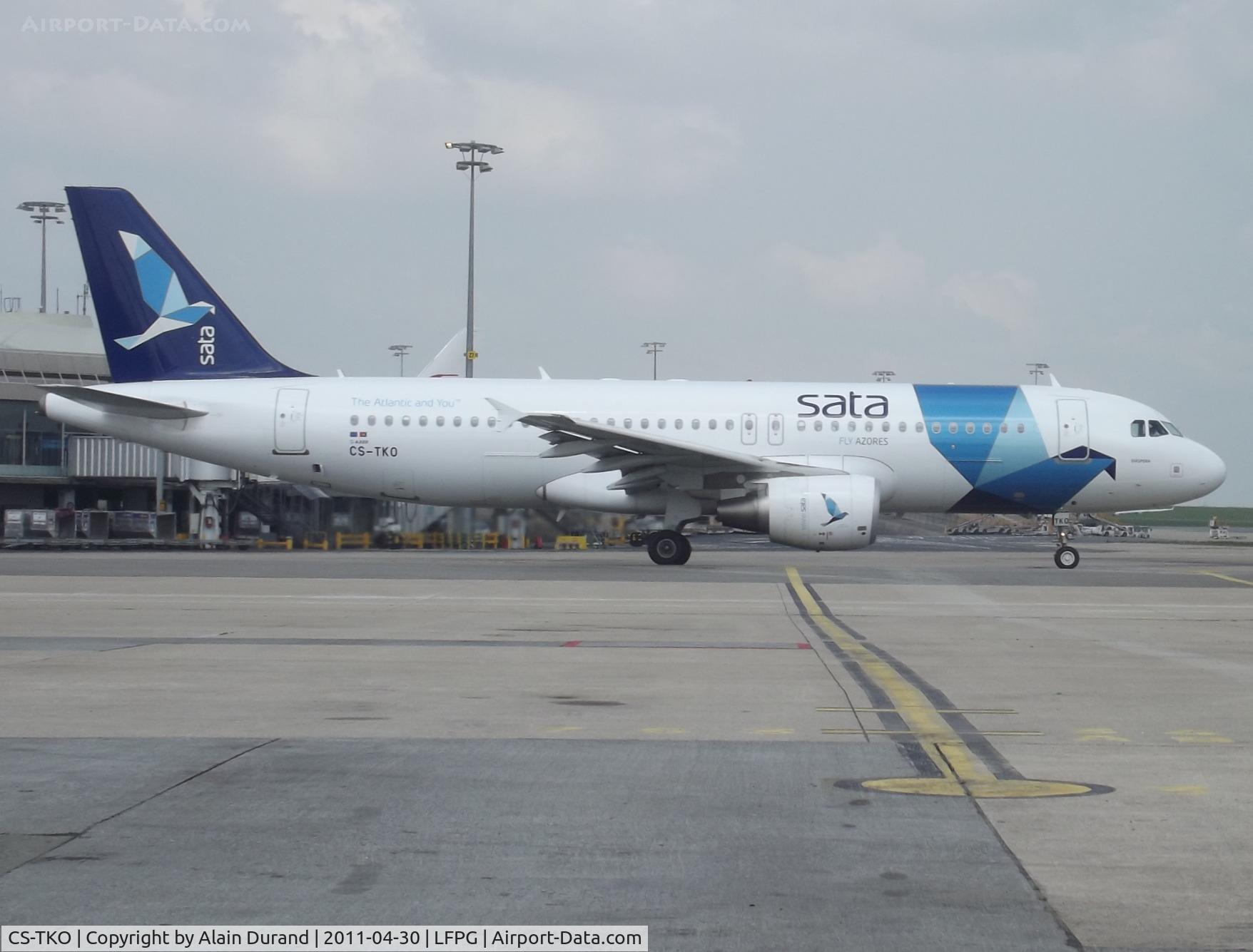 CS-TKO, 2009 Airbus A320-214 C/N 3891, The current livery is referred to as Blue Island Açor.It is basically a geometric composite of nine-shapes, representing the nine islands of the archipelago, joined to form the ubiquitous Açor identified in legend. When exploded, each shape can be placed 