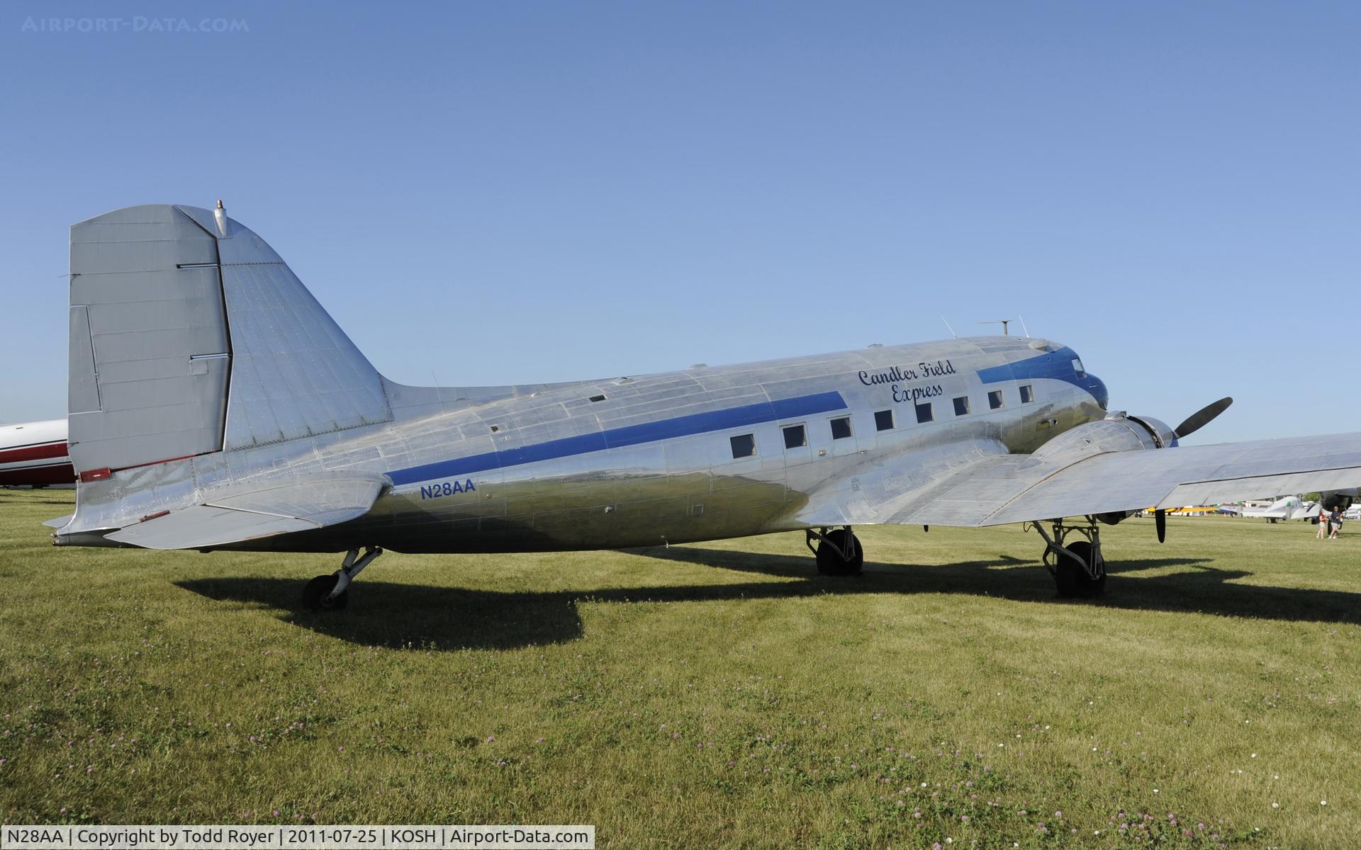 N28AA, 1940 Douglas DC-3A C/N 2239, AIRVENTURE 2011
