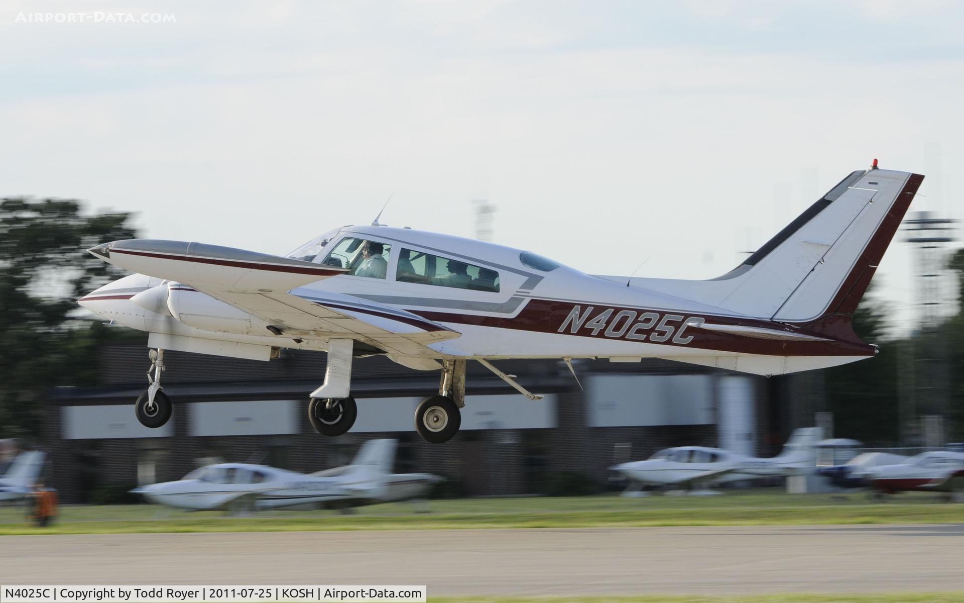 N4025C, 1978 Cessna 310R C/N 310R1350, AIRVENTURE 2011