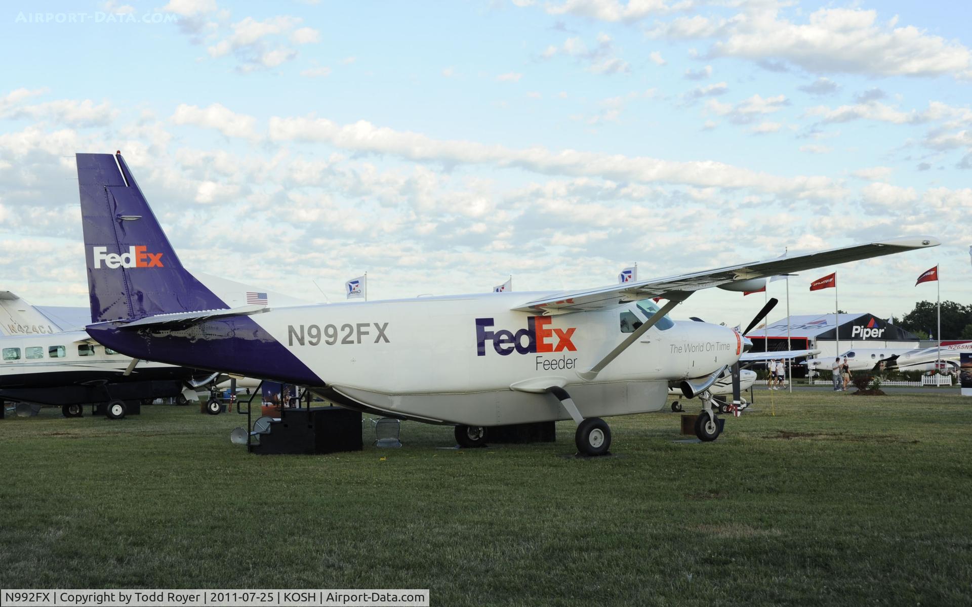 N992FX, Cessna 208B C/N 208B2288, AIRVENTURE 2011