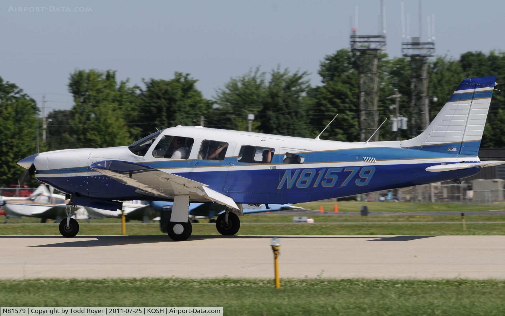 N81579, 1982 Piper PA-32R-301 C/N 32R-8213037, AIRVENTURE 2011