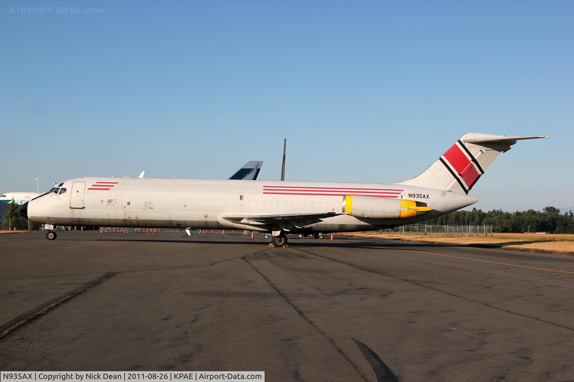 N935AX, 1969 Douglas DC-9-33F C/N 47413, KPAE/PAE
