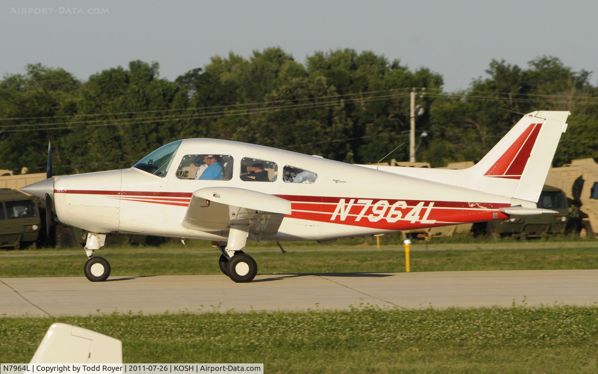 N7964L, 1966 Beech A23-24 Musketeer Super III C/N MA-140, AIRVENTURE 2011