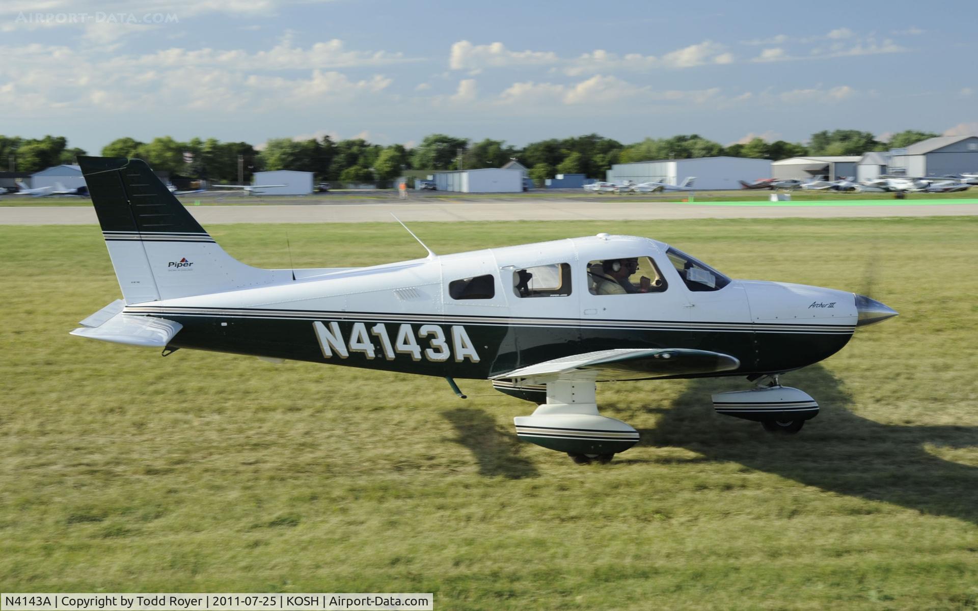 N4143A, 1999 Piper PA-28-181 C/N 2843217, AIRVENTURE 2011