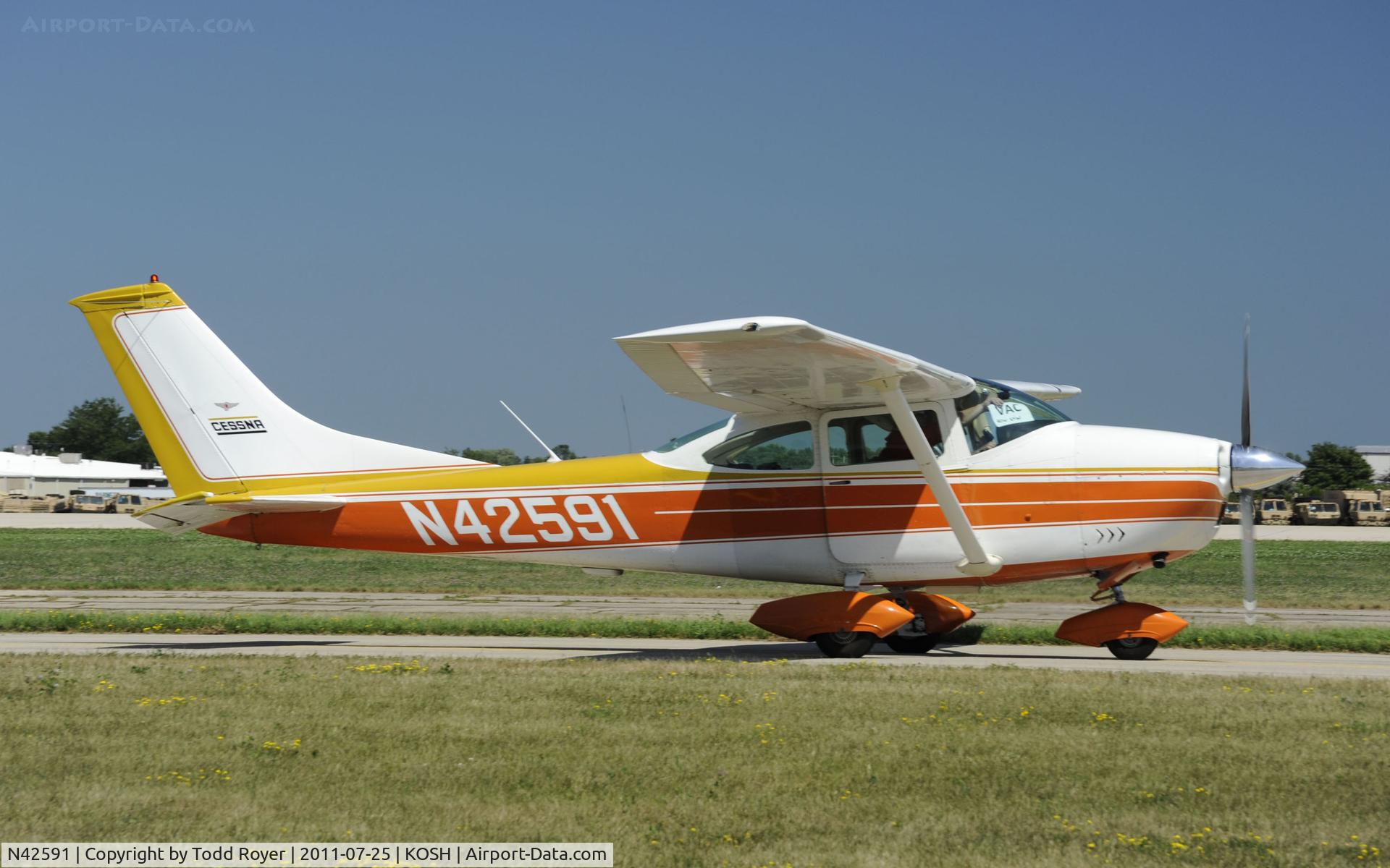 N42591, 1968 Cessna 182L Skylane C/N 18259094, AIRVENTURE 2011